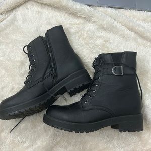 black leather combat boots, size 7